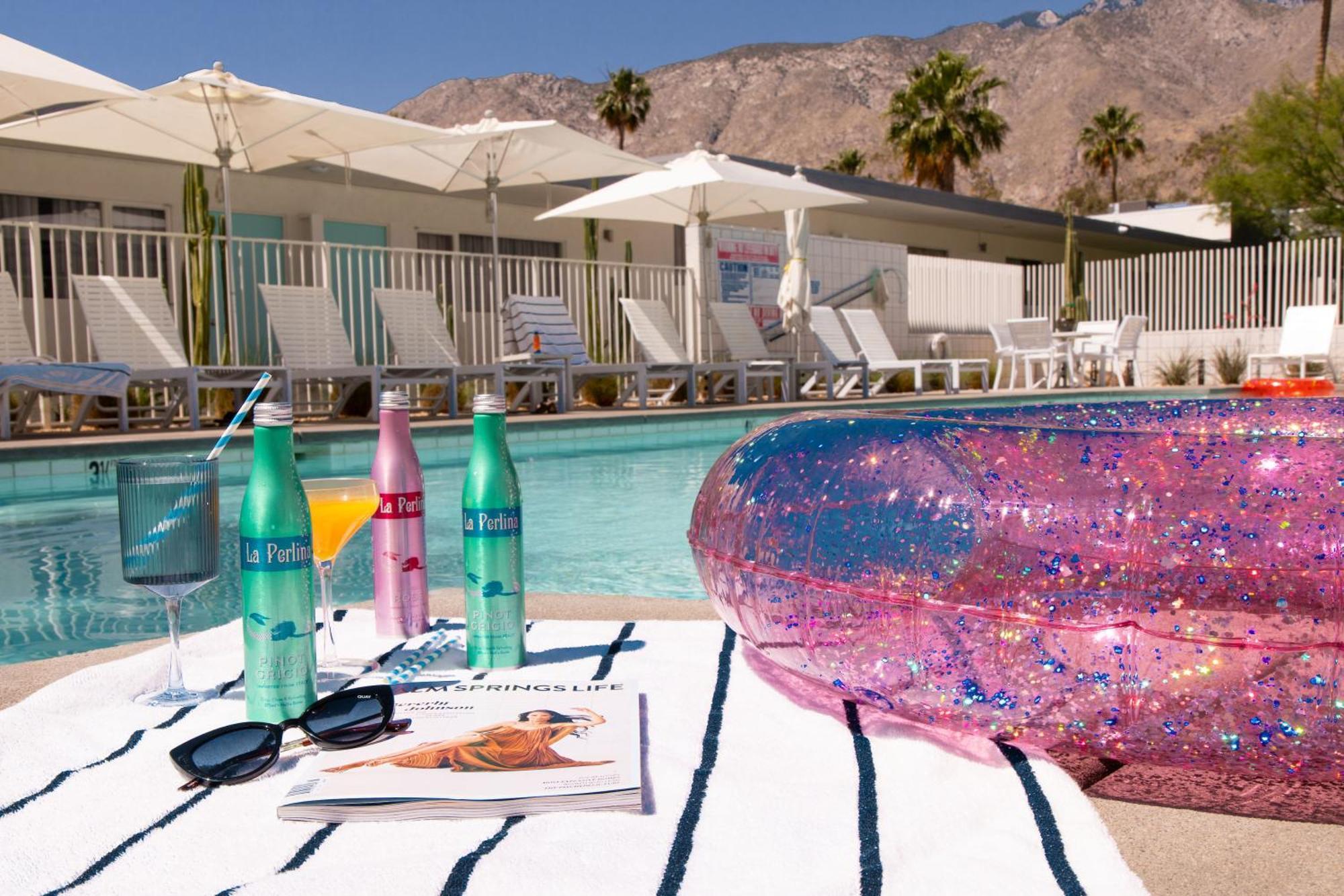 The Skylark, A 3* Palm Springs