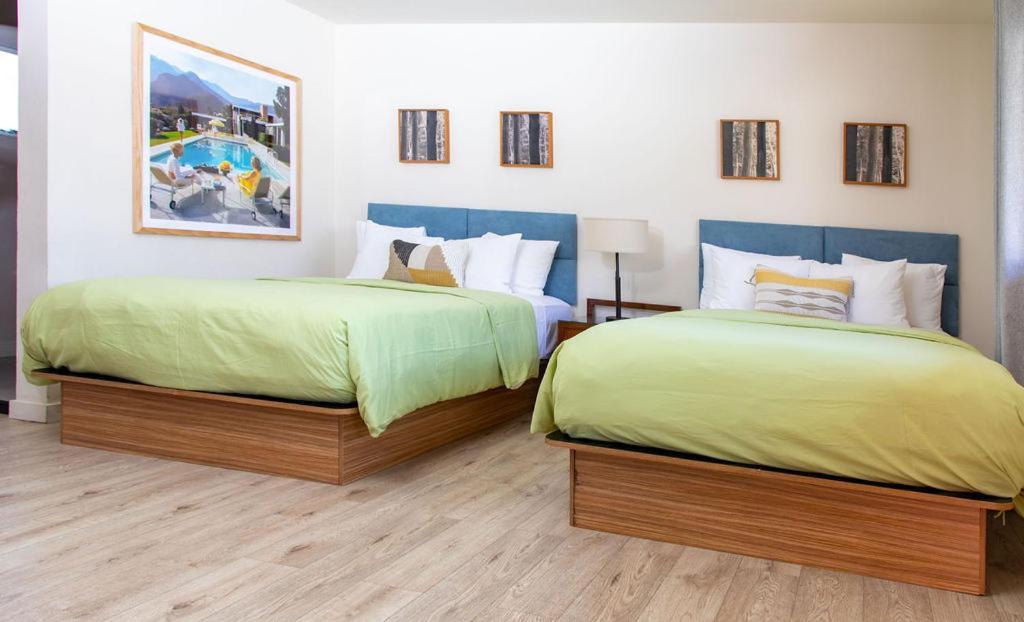 The Skylark, A 3* Palm Springs