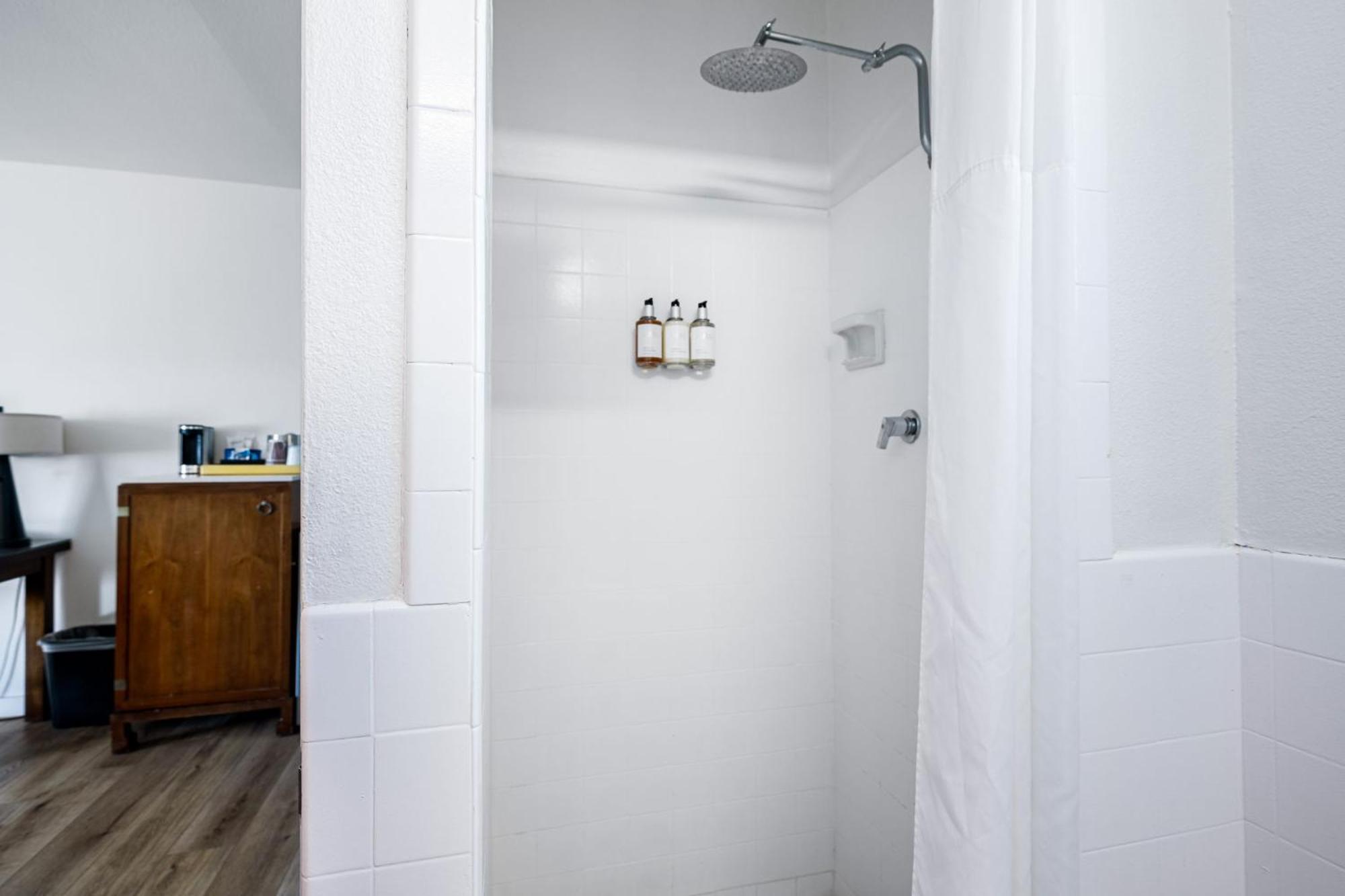 The Skylark, A Hotel 3*