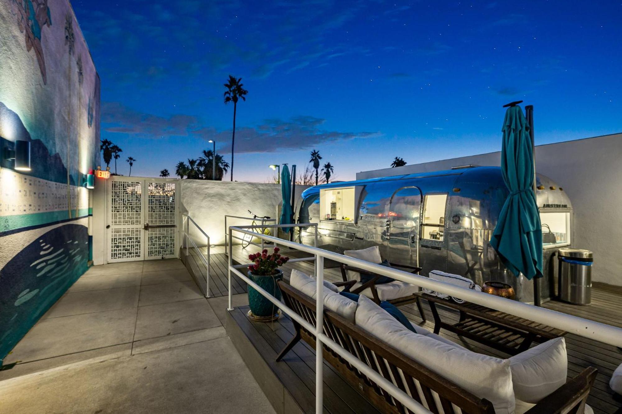 The Skylark, A Hotel Palm Springs